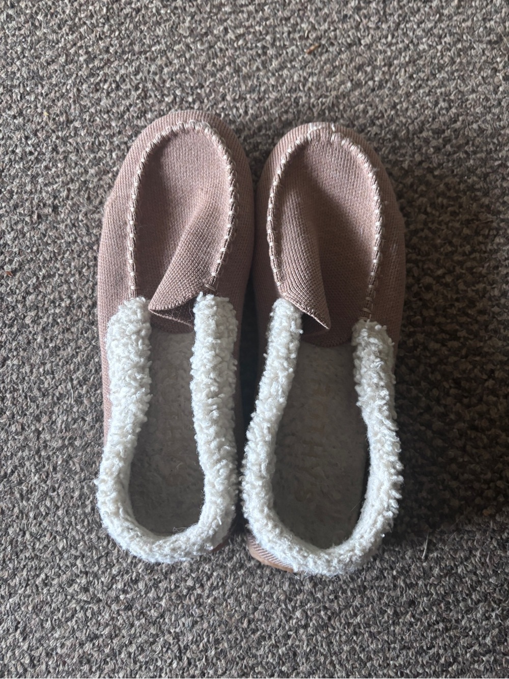 Rothy's Beige Knit Moccasin Slippers with Cream Sherpa Trim